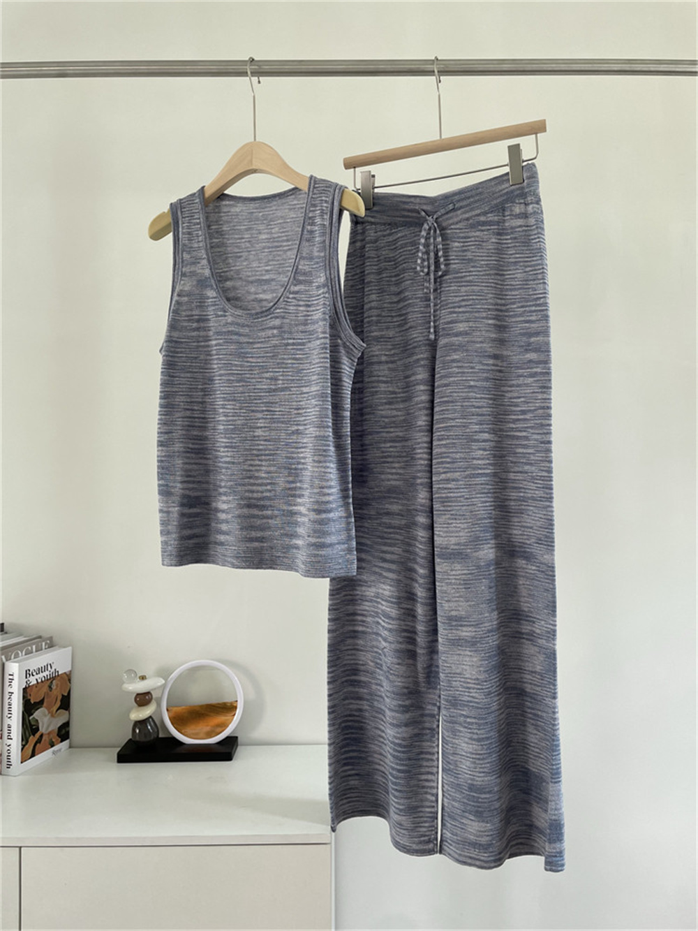 26 New Women's Clothes U-neck  - Short Linen Drawstring review and price